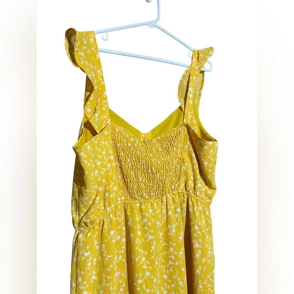 NWT BB Dakota Steve Madden Yellow Floral Dress Size XL - Picture 3 of 6